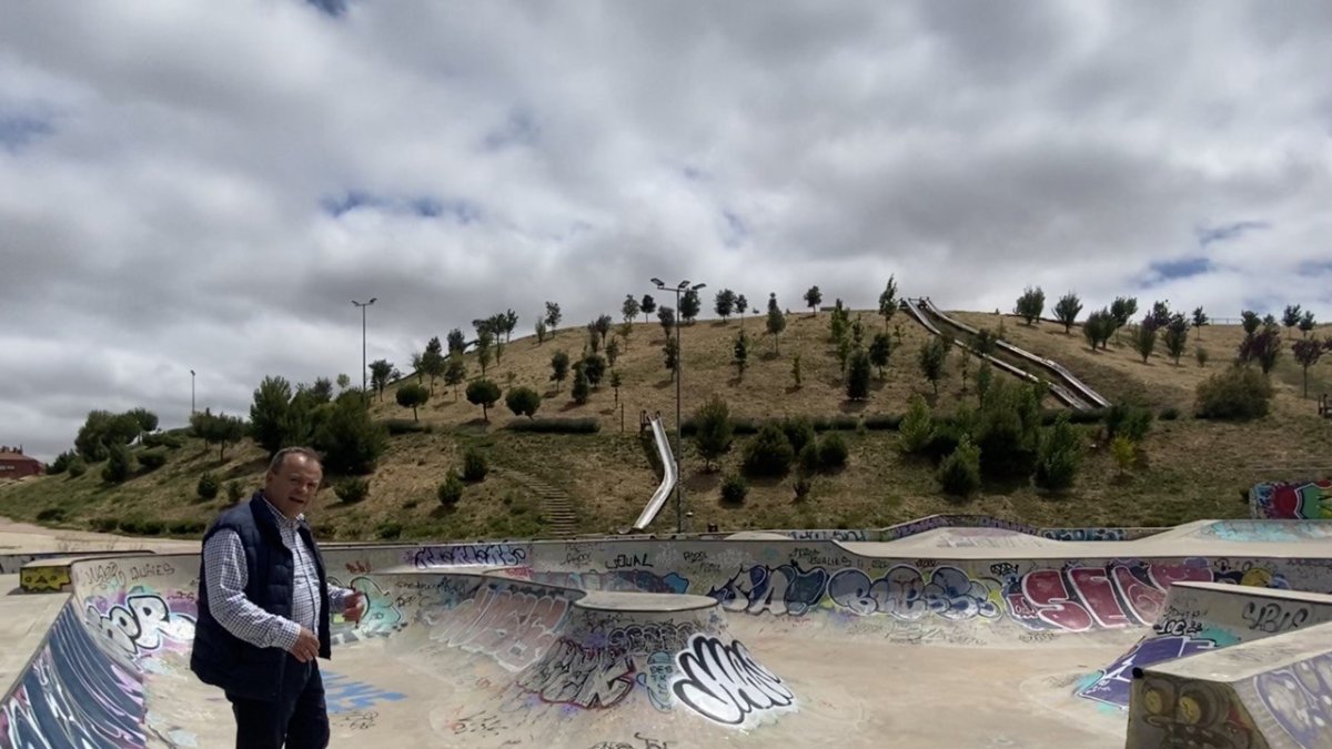 Fernando Martínez-Acitores en el Skatepark de San Isidro.