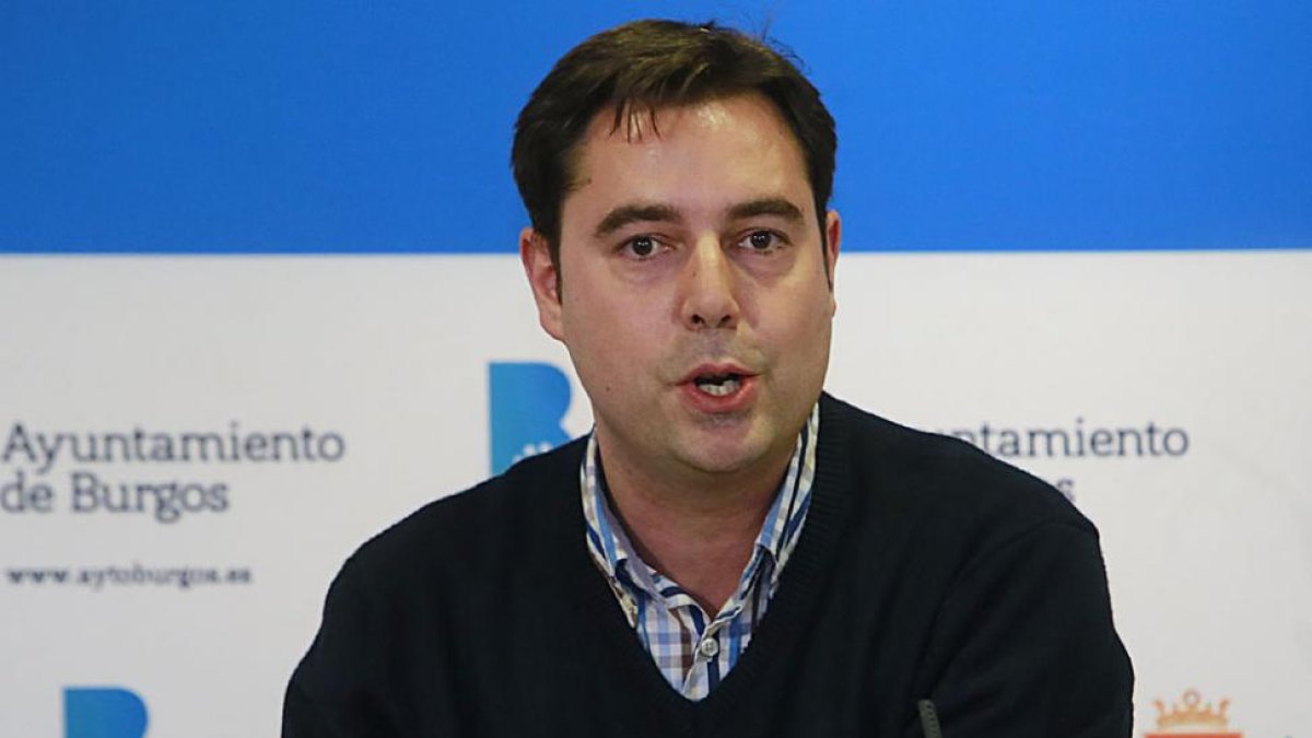 El portavoz del grupo municipal socialista, Daniel de la Rosa.-RAÚL G. OCHOA