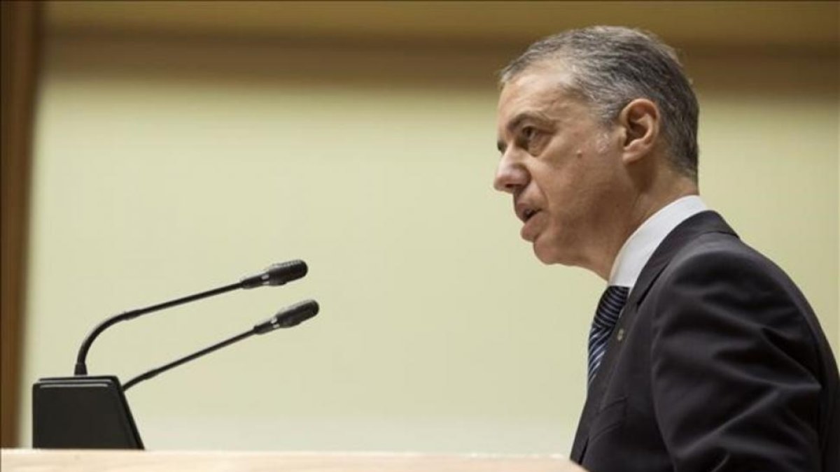 El lendakari Iñigo Urkullu urge al Gobierno español a dialogar con el Govern-EFE / ADRIAN RUIZ DE HIERRO