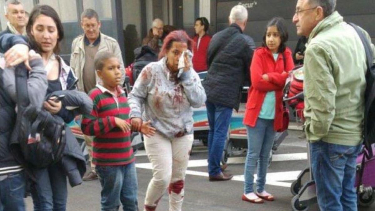 Imágenes de Twitter de los atentados en el aeropuerto Zaventem de Bruselas.-TWITTER