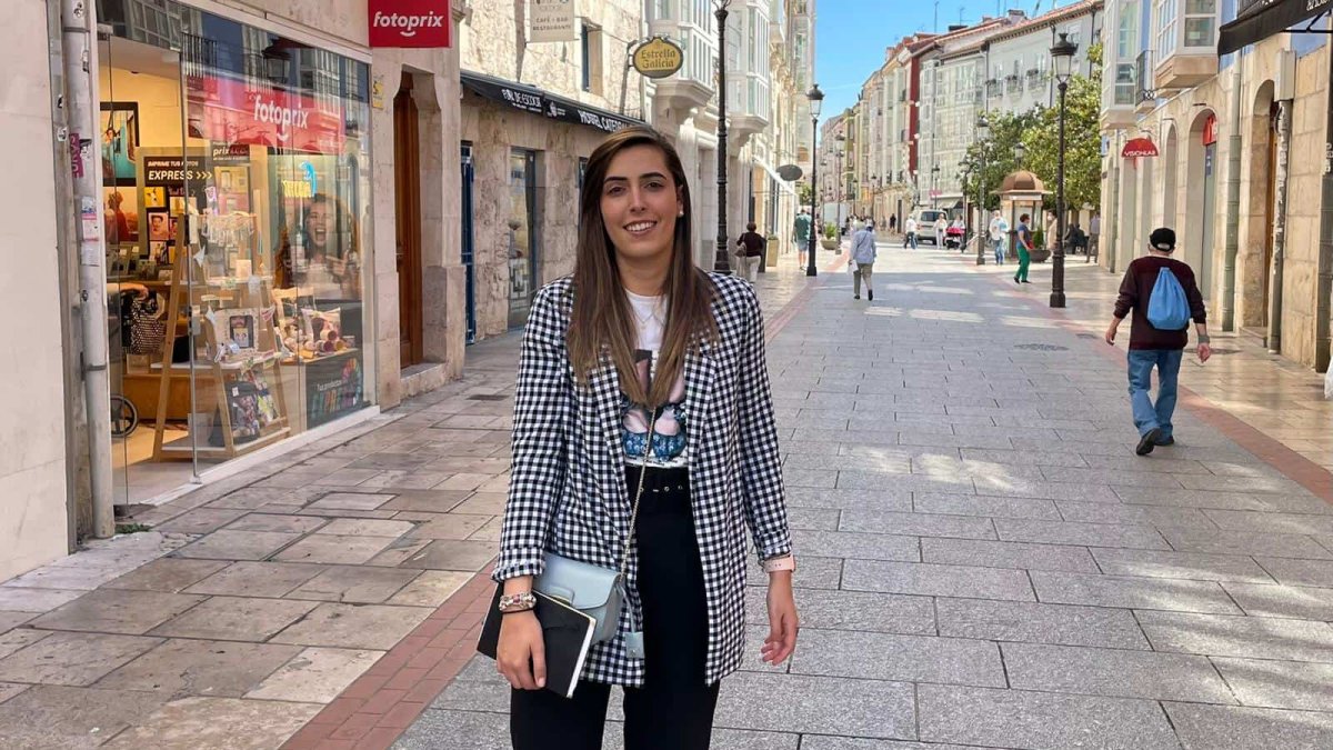 Andrea Ballesteros, concejala popular.
