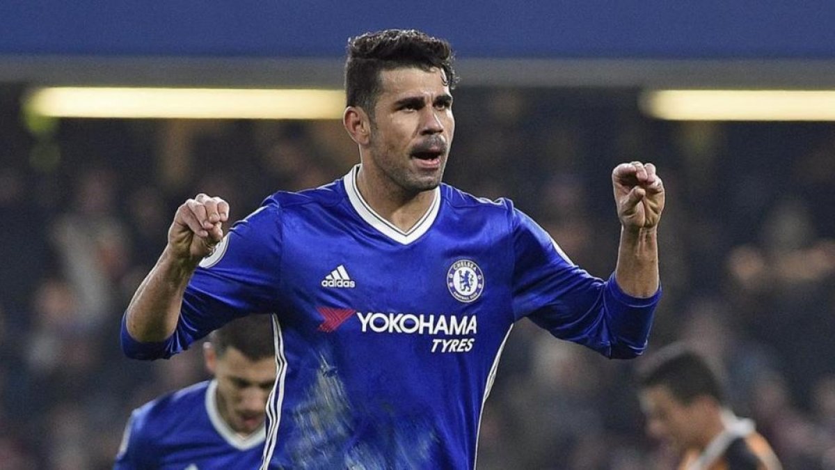 Diego Costa gesticula en la celebración del 1-0 del Chelsea sobre el Hull.-GERRY PENNY