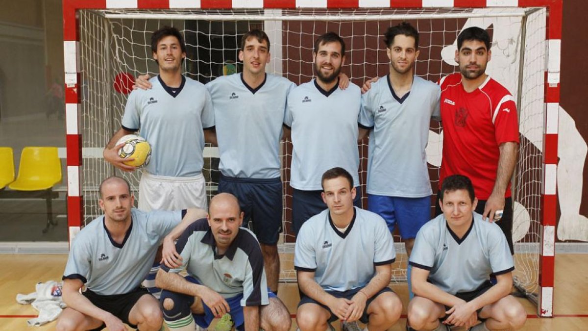 Plantilla del Bigotes CF, equipo que ocupa actualmente la segunda plaza en Segunda División-Santi Otero
