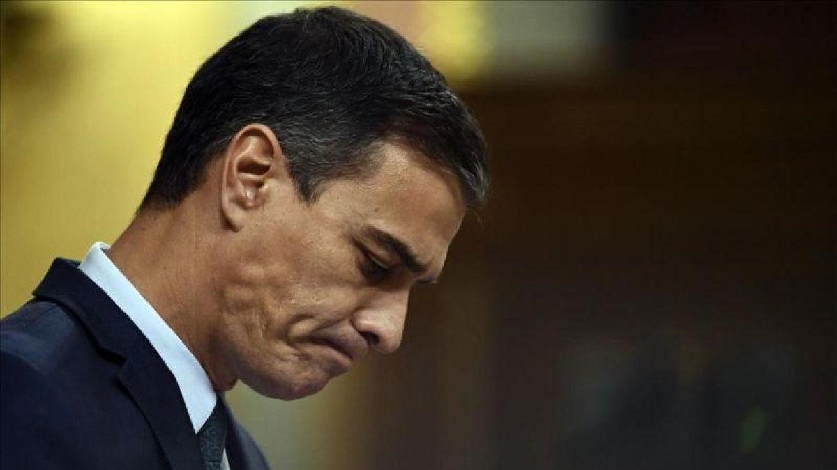 Pedro Sánchez, en la última jornada del debate de investidura.-ÓSCAR DEL POZO (AFP)