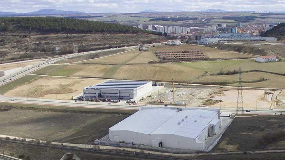 Una parte del superávit irá destinado a pagar la deuda del consorcio del polígono de Villalonquéjar.-ISRAEL L. MURILLO