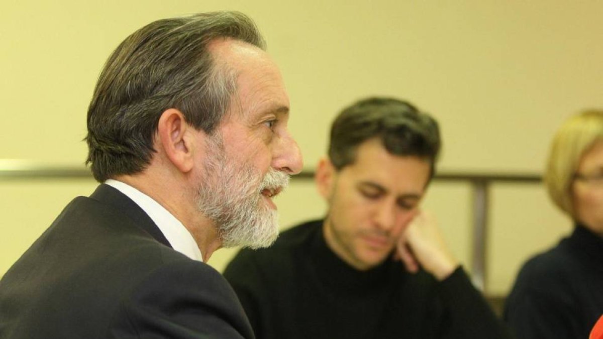 El secretario general de la Fundación Duques de Soria, José María Rodríguez Ponga informa de las actividades para el año 2015-Ical