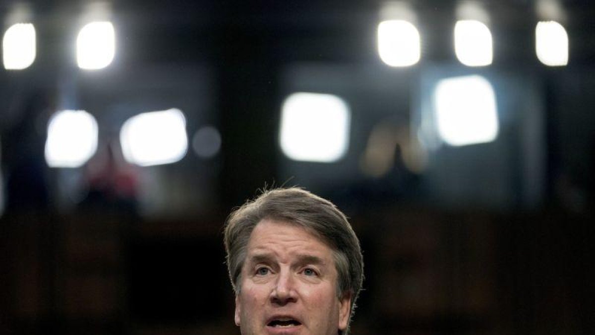 El juez Brett Kavanaugh declara ante el Comité Judicial del Senado, el 25 de septiembre del 2018, en Washington.-ANDREW HARNIK (AP)