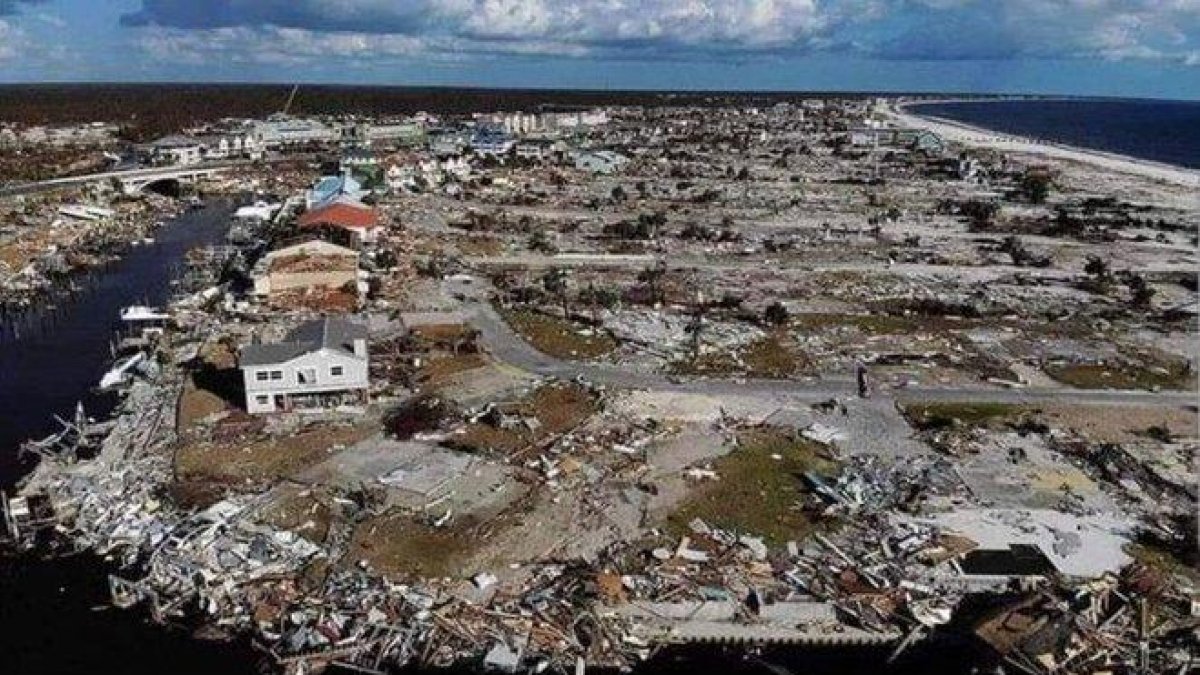 Miles de casas destruidas en Bahamas por el paso de huracán Dorian.-