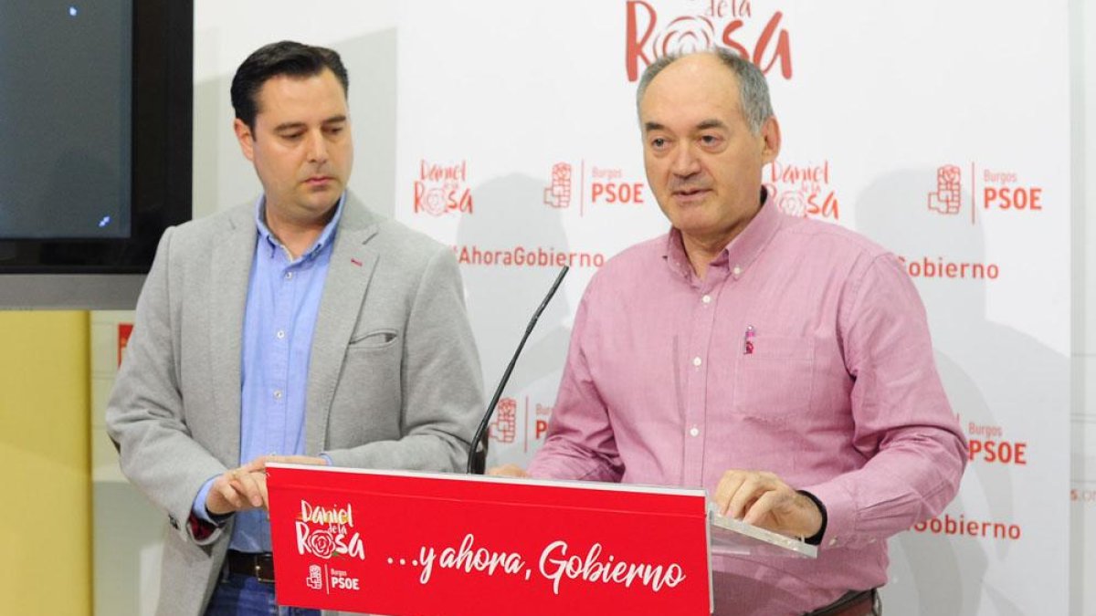 Daniel de la Rosa y Adolfo Díez, en un momento de la intervención ayer.-ISRAEL L. MURILLO