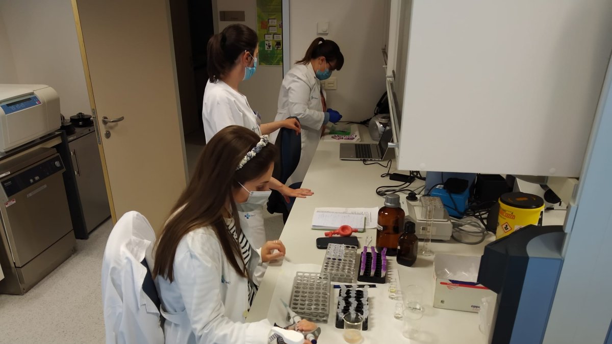 Laboratorios en el HUBU. ECB