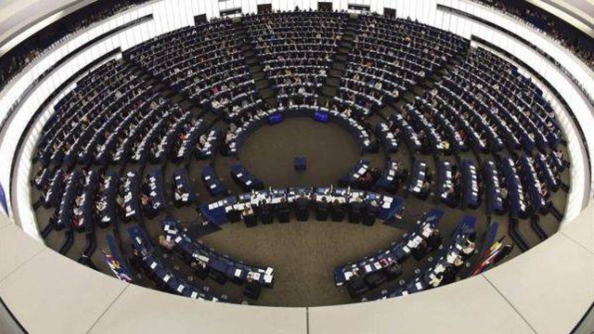 Imagen del pleno del Parlamento Europeo de Estrasburgo.-Foto: EFE / PATRICK SEEGER