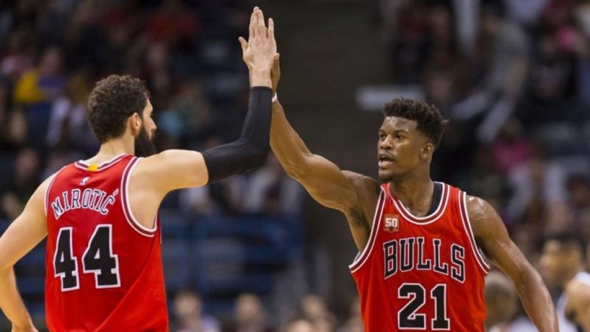 Butler lideró a los Bulls con 40 puntos para vencer a los Lakers.-EL PERIÓDICO