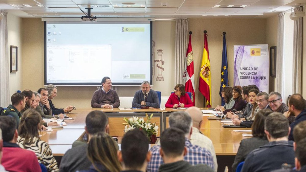 Imagen de la clausura de las jornadas en la Subdelegación.-ISRAEL L. MURILLO