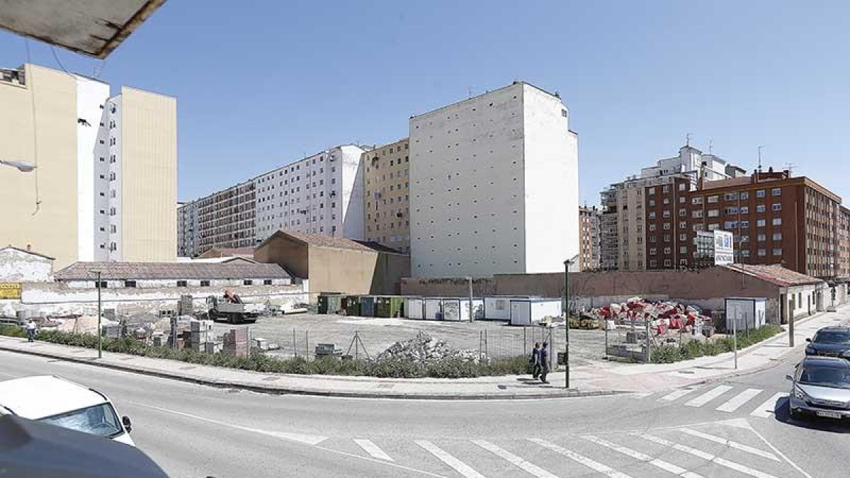 La parcela contempla, según el PGOU, nuevos bloques de viviendas.-RAÚL G. OCHOA