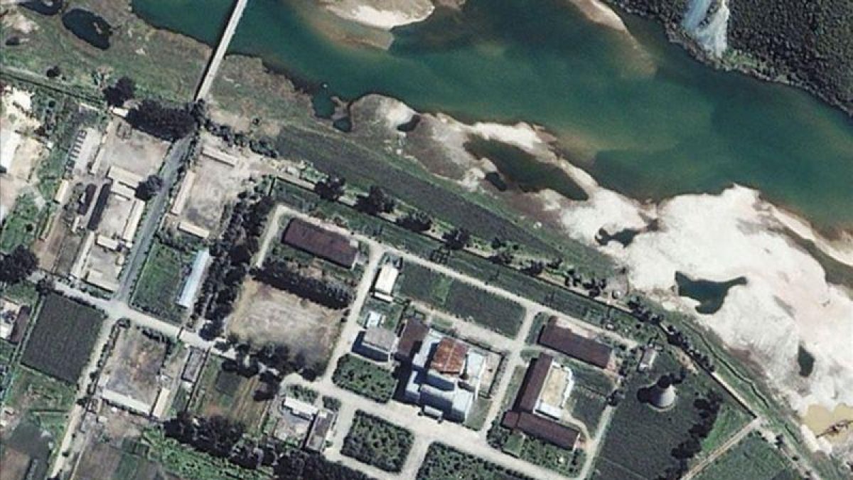 Imagen aérea del complejo nuclear de Yongbyon, en Corea del Norte.-REUTERS