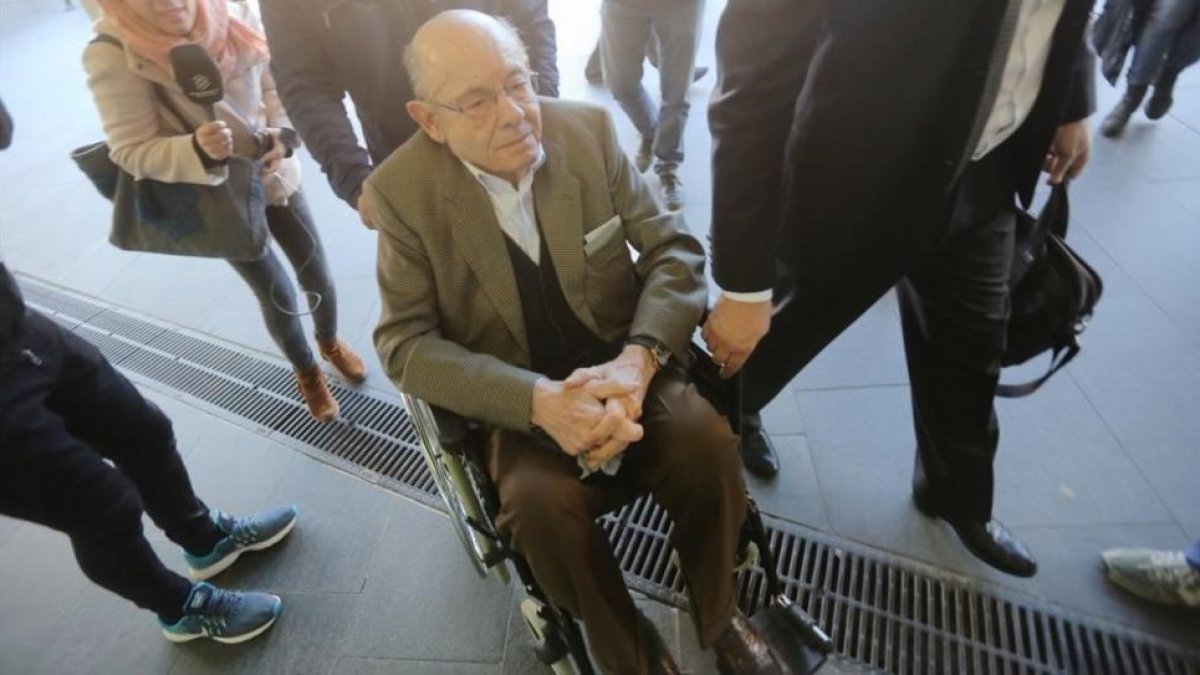 Fèlix Millet, este jueves, a su llegada a la Ciutat de la Justícia.-DANNY CAMINAL