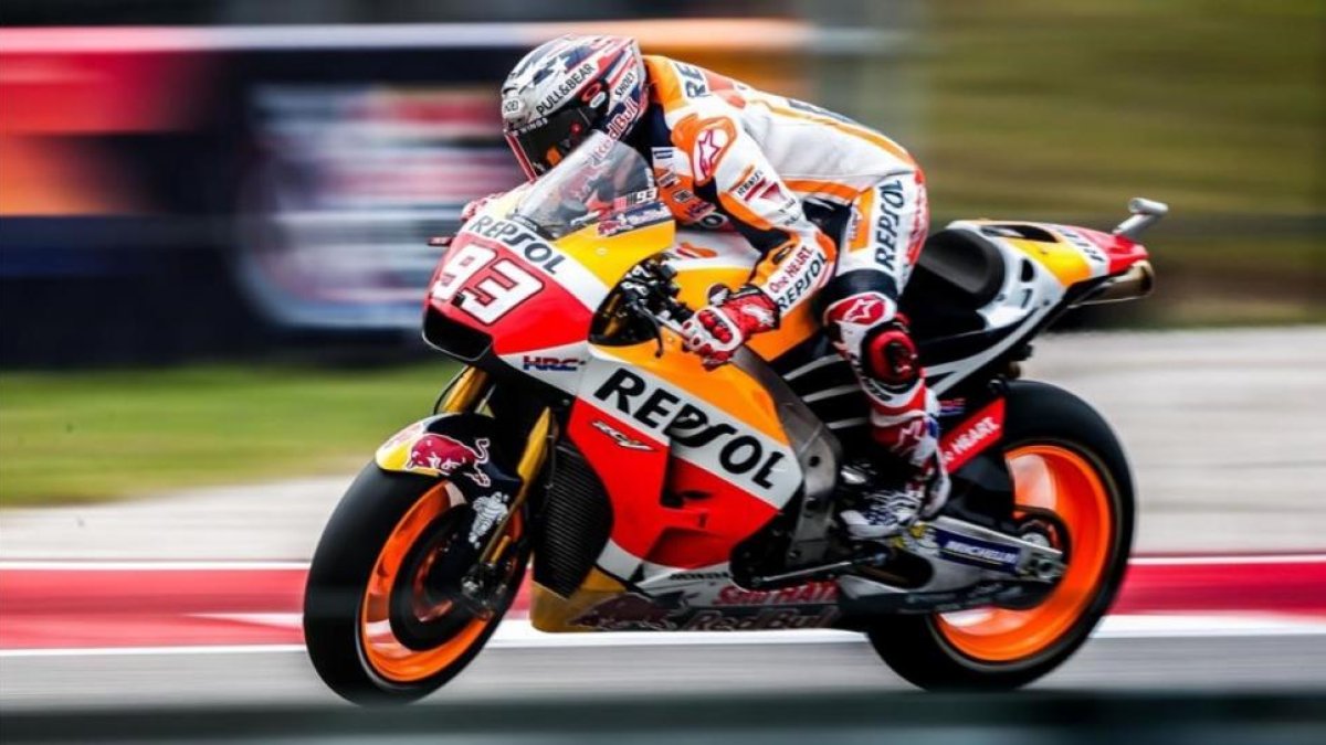 EL GP DE ESPAÑA Marc Márquez, sí se puede El 'paddock' de MotoGP ve posible, si le respeten las lesiones, que el 'nen de Cervera', 14 años más joven que Rossi, alcance las marcas del 'Doctor'