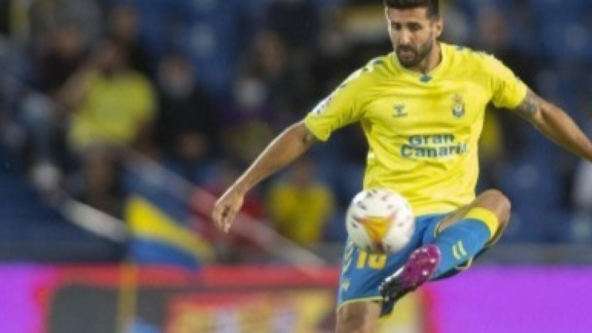 Raúl Navas firma por un año con el Mirandés.