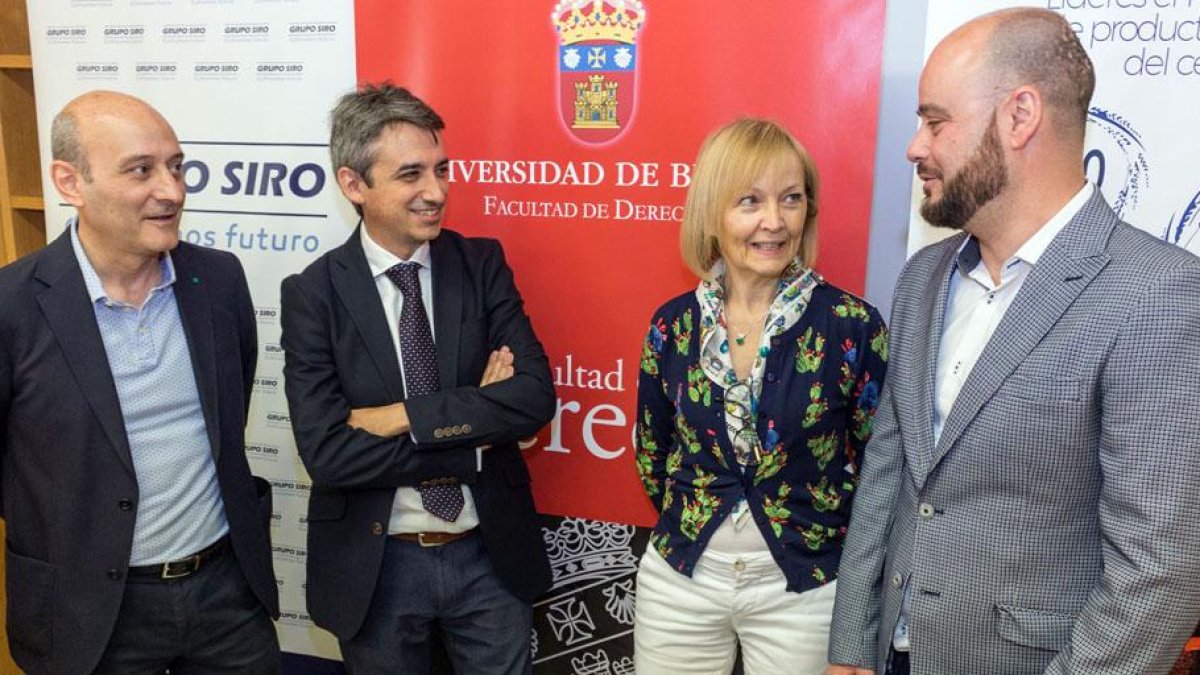 Jordi Rovira, Álvaro López, Begoña Prieto e Iván López, durante la presentación.-ECB