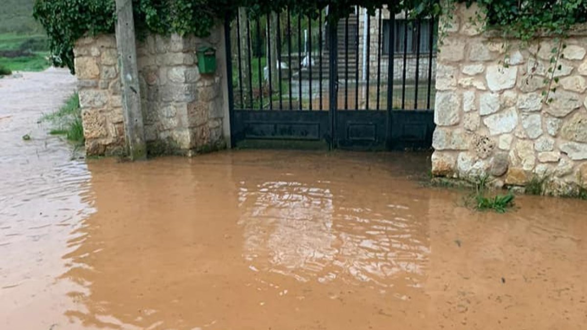 Efectos de la tormenta en San Martín de Ubierna. AYUNTAMIENTO MERINDAD DE RÍO UBIERNA.