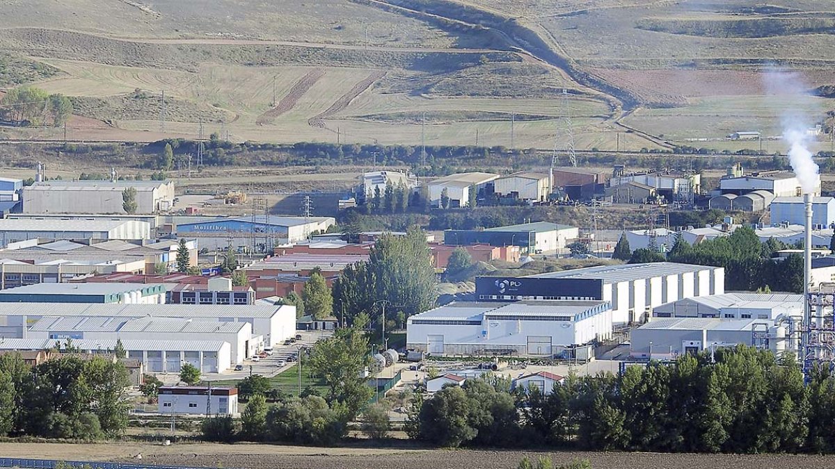 Vista parcial del polígono industrial de Villalonquéjar. RAÚL G. OCHOA