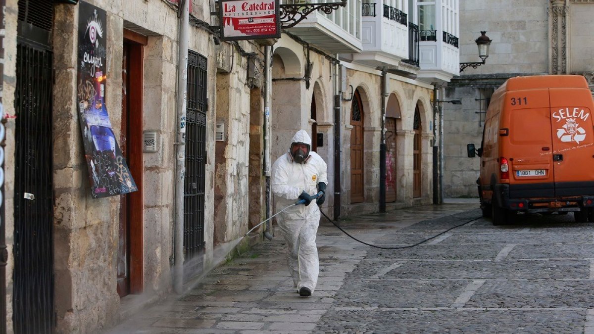 LIMPIEZA DE CALLES COVID-19 RAÚL OCHOA