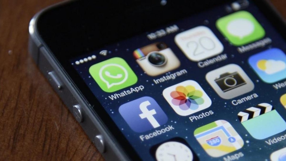 La web de filtraciones dirigida por Julian Assange, Wikileaks, ha difundido un total de 8.761 documentos confidenciales de la CIA, lo que supone la mayor filtración de la historia de la agencia de espionaje estadounidense. Bajo el nombre de 'Vault 7' (Bóv-ANDREW GOMBERT