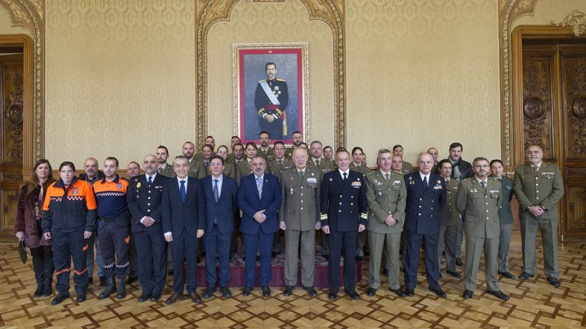 Más de 50 militares obtienen un certificado de formación profesional.-ISRAEL L. MURILLO