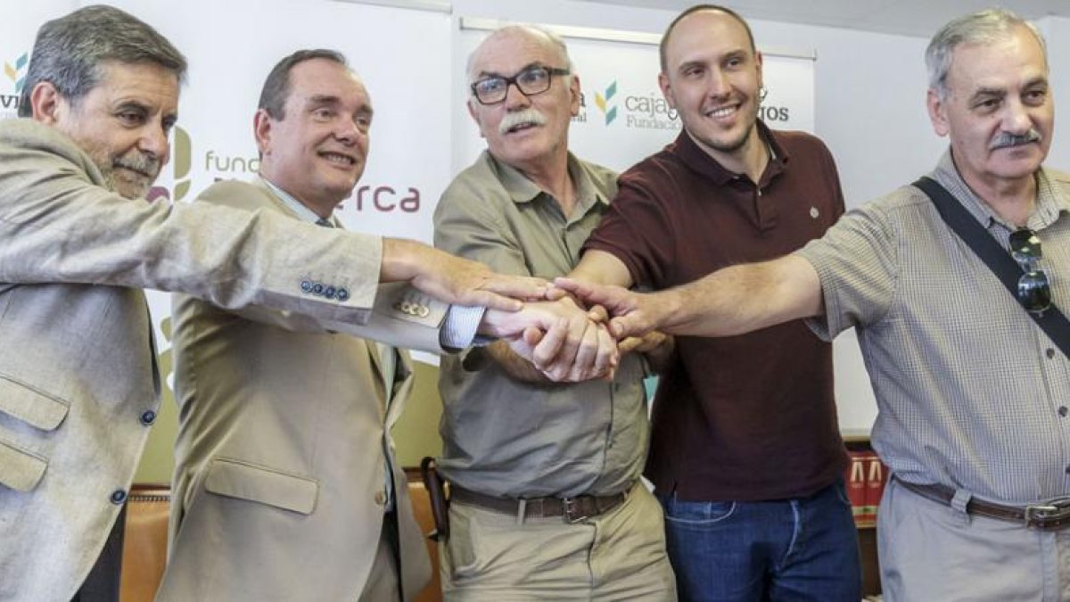 Javier Gutiérrez, Ramón Sobremonte, Eudald Carbonell, Aitor Burguet-Coca y José María Bermúdez de Castro.-ISRAEL L. MURILLO