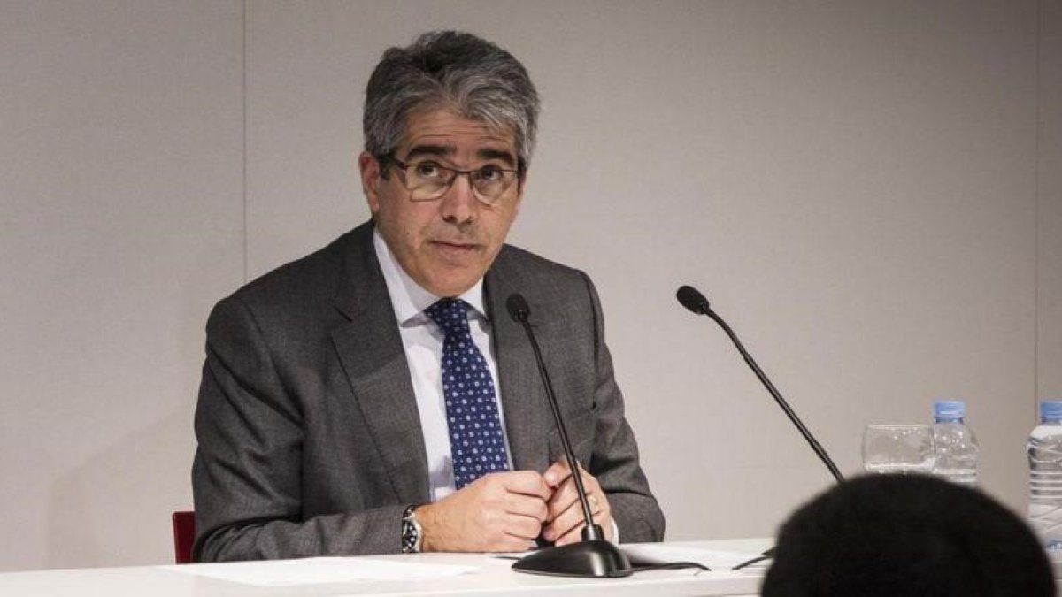 Francesc Homs, en una conferencia en Barcelona, en abril del año pasado.-CARLOS MONTAÑÉS