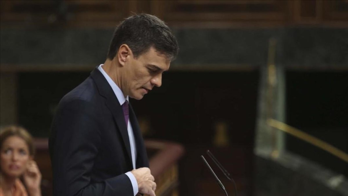 El presidente del Gobierno, Pedro Sánchez, en la sesión plenaria del Congreso de la pasada semana-/ DAVID CASTRO