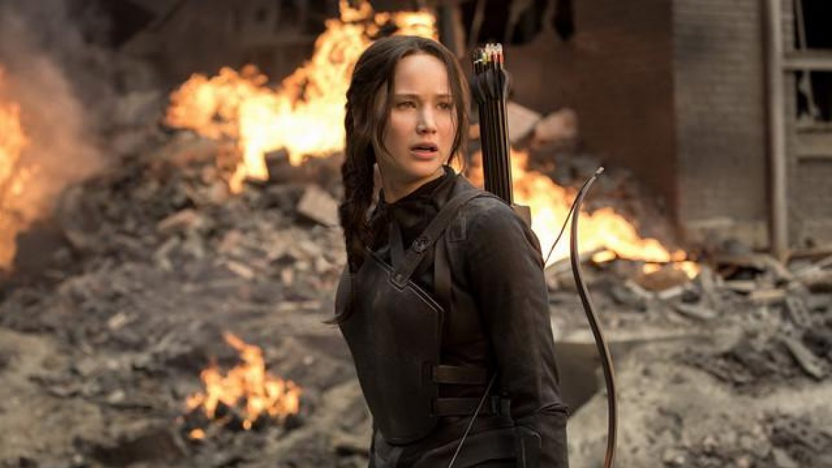 Jennifer Lawrence, en una escena de la película 'Los juegos del hambre: Sinsajo parte 1'.-MURRAY CLOSE