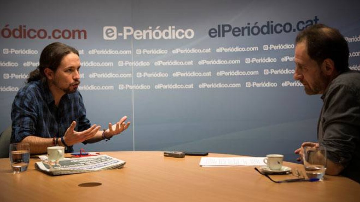 Pablo Iglesias, secretario general de Podemos, durante la entrevista concedida a EL PERIÓDICO.-Foto: MÓNICA TUDELA