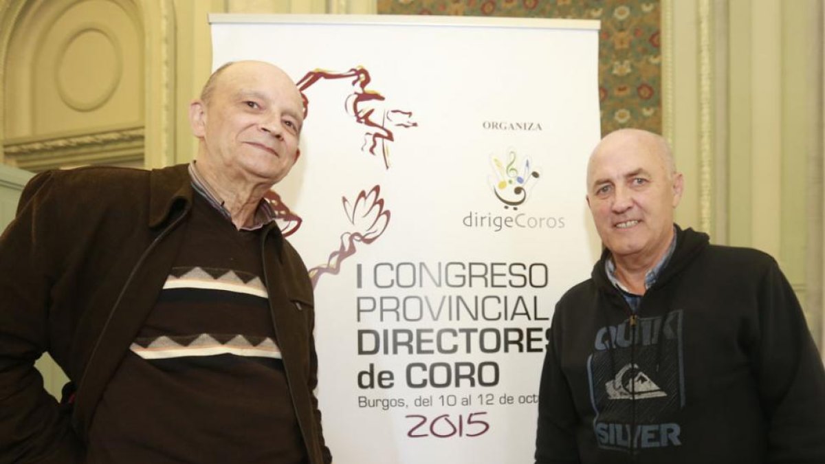 Alejandro Yagüe (i.) y Javier Busto, ayer en la Sala Polisón.-Raúl Ochoa