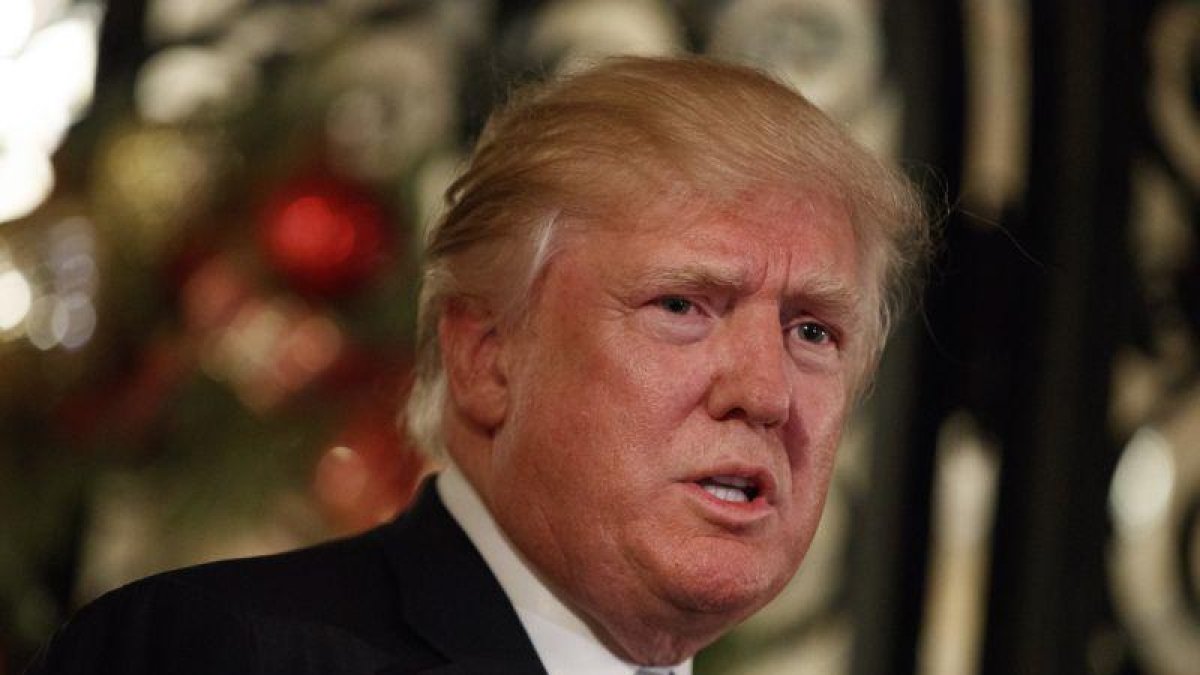 Donald Trump habla con la prensa, el miércoles en Palm Beach (Florida).-AP / EVAN VUCCI