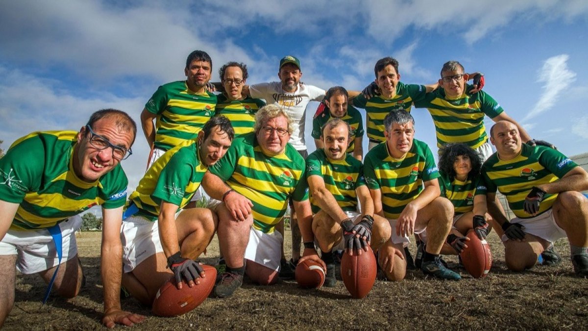 Burgos Corzos, el primer equipo español de 'flag football' formado por personas con discapacidad intelectual. TOMÁS ALONSO