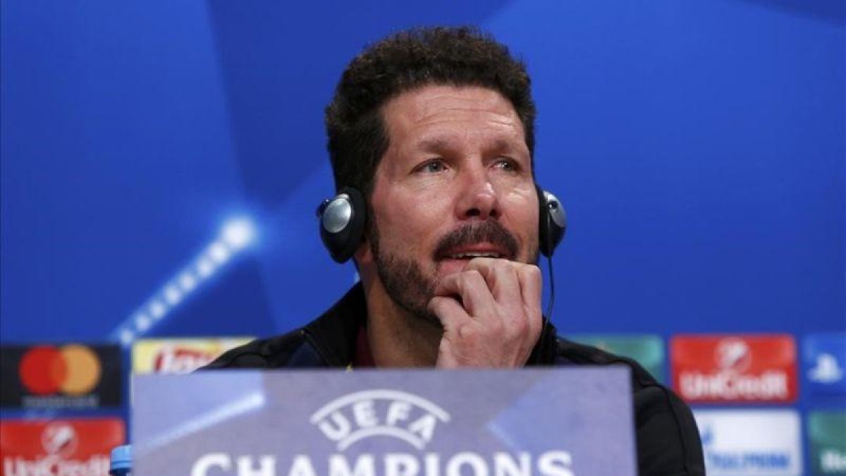 Diego Pablo Simeone, durante la rueda de prensa de este lunes en el Allianz Arena.-REUTERS / MICHAELA REHLE