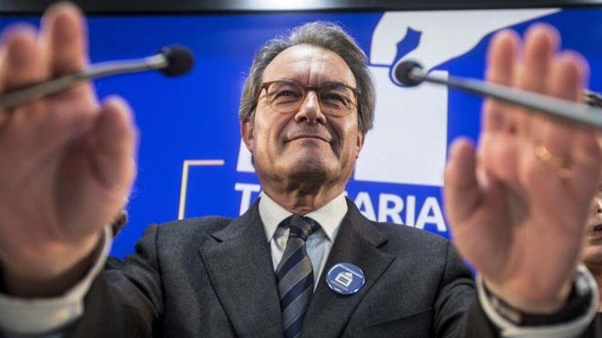 El TSJC condena al expresidente de la Gerenralitat a dos años de inhabilitación.-FERRAN SENDRA