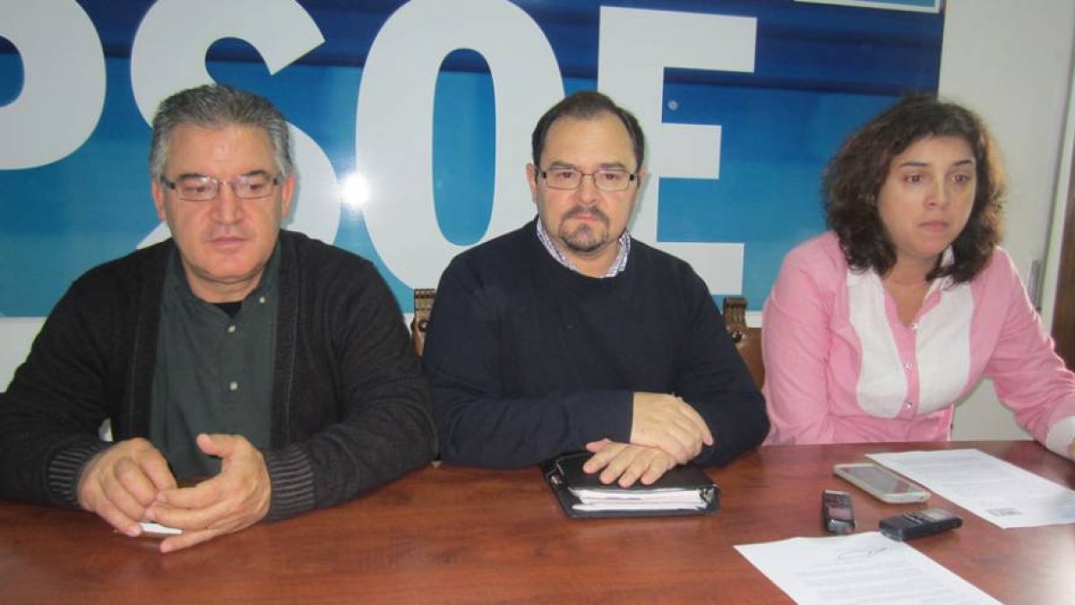 Sanz sostiene que «la caza» podría extenderse a otros departamentos.-L. V.