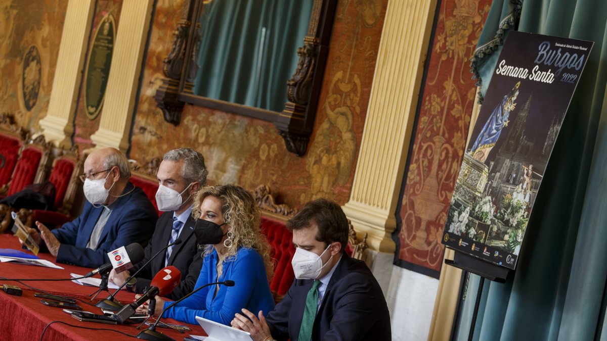 Instante de la presentación del programa de Semana Santa 2022. SANTI OTERO