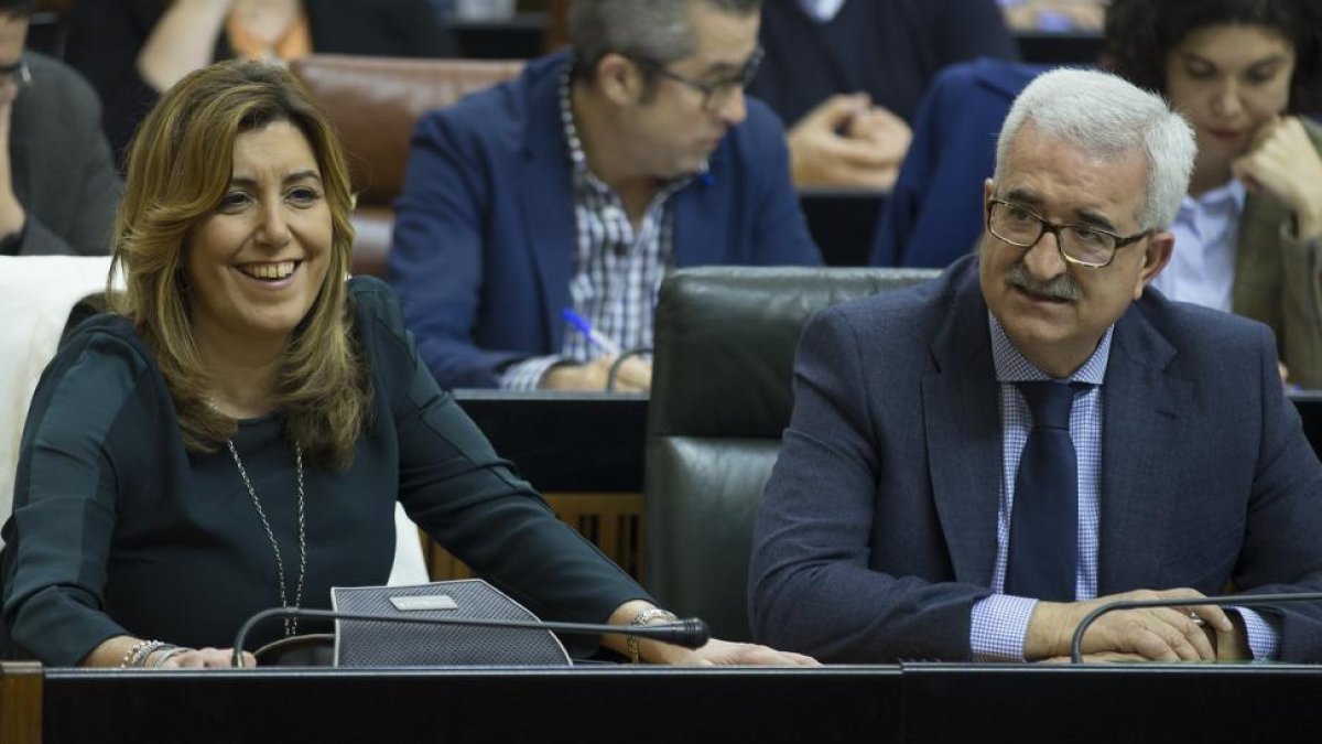 La presidenta de Andalucía y del PSOE, Susana Díaz, durante un pleno del Parlamento andaluz, el 3 de marzo en Sevilla.-EFE / JOSÉ MANUEL VIDAL
