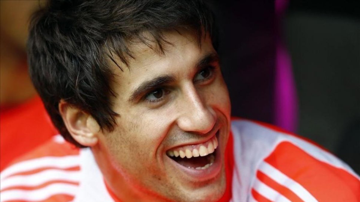 Javi Martínez, futbolista del Bayern de Múnich, se lesiona practicando senderismo.-MICHAEL DALDER