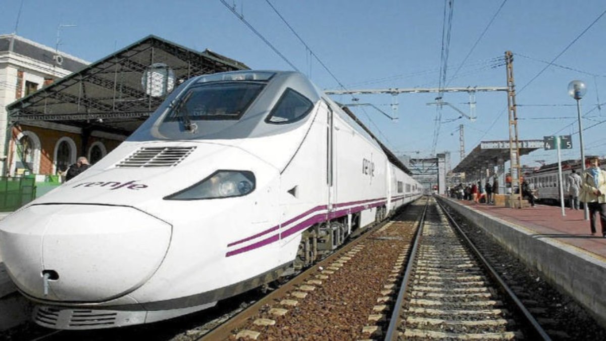Adif concluye las pruebas del AVE y entrega la vía a Renfe. ECB