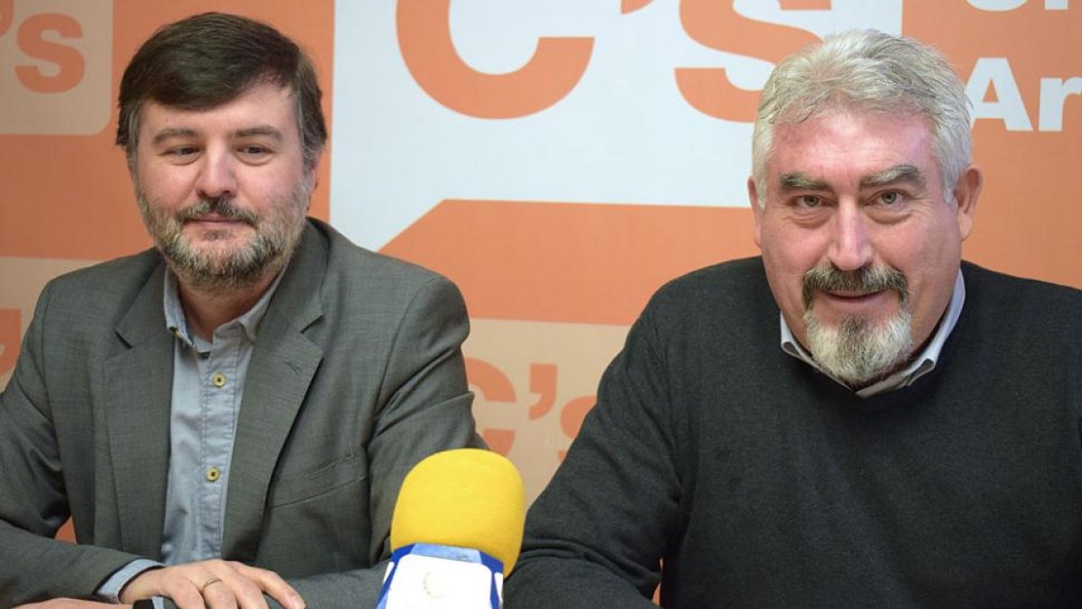 José Ignacio Delgado (dcha.) junto al concejal Francisco Marín Hontoria.-L. V.