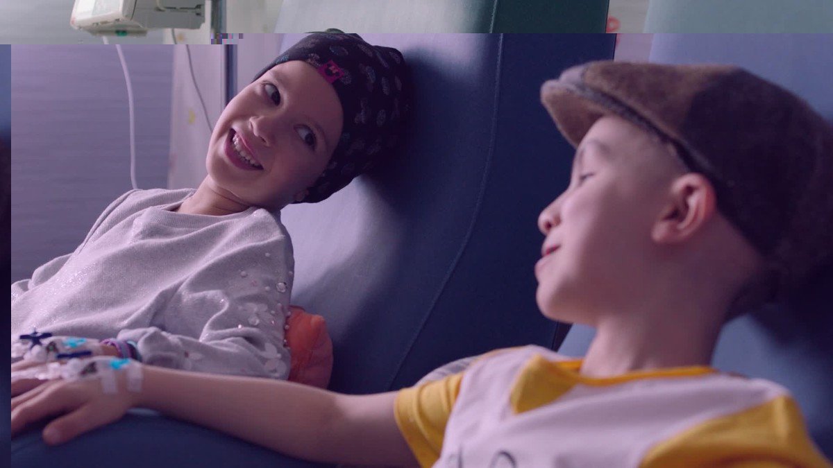 La fundación Juegaterapia, que ayuda a los niños con cáncer, ha presentado este jueves, Día internacional contra el cáncer infantil, su campaña 'I will survive' ('Sobreviviré'), la historia de Leire y Mateo, dos niños con cáncer que, con una versión swing-FUNDACIÓN JUEGATERAPIA