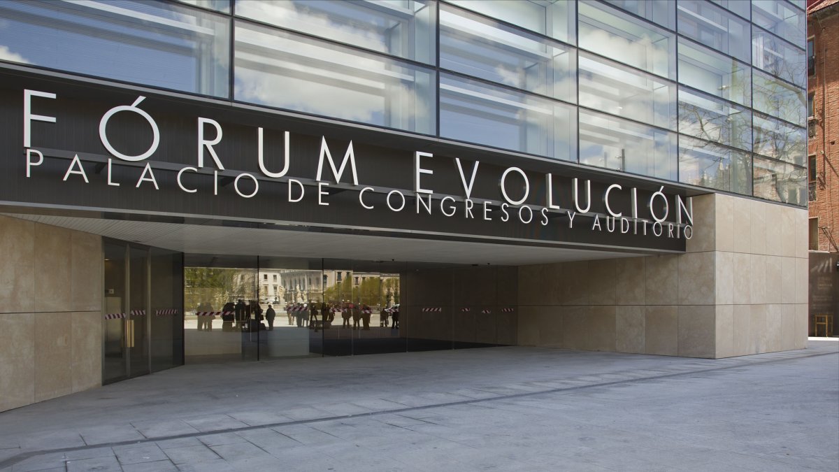 Imagen de la entrada del Fórum. ECB