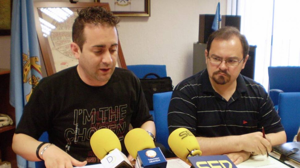 Los socialistas Sergio Ortega (izq.) y Eusebio Martín (dcha).-L. V.