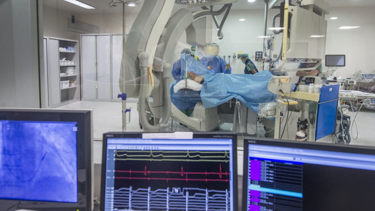 Operación en el HUBU. Israel L. Murillo