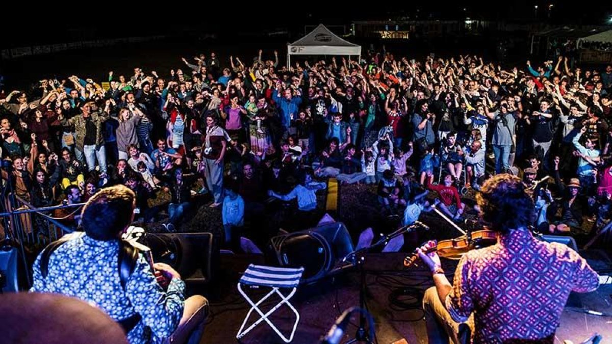 Los conciertos registraron lleno absoluto en todo momento y la entrega de los asistentes era palpable en sus rostros.-ASOCIACIÓN ÁBREGO