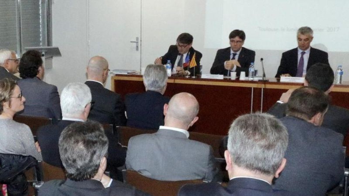 Puigdemont reunido con la patronal francesa Medef Occitanie.-MARINA LOPEZ